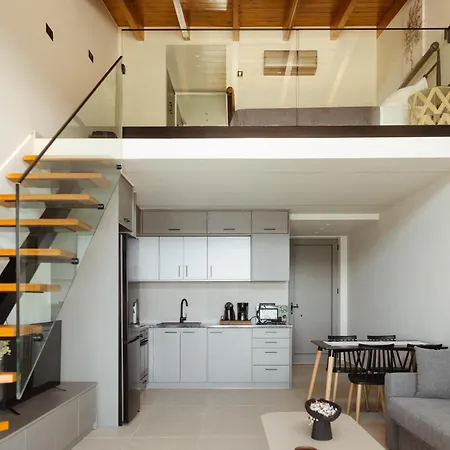 The Harbor Loft Apartmán *