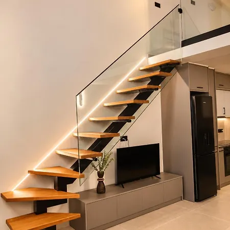 The Harbor Loft *